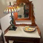 Il Torrione Casa Difronte A Grandi Giardini *