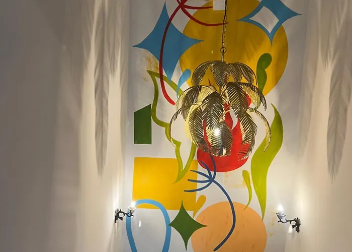 Il Torrione Casa Difronte A Grandi Giardini Nyaraló